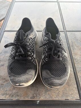 Nike Black and Neon Green Knit Running Shoes